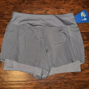 NWT MTA Sport Women’s Gray Shorts (M)